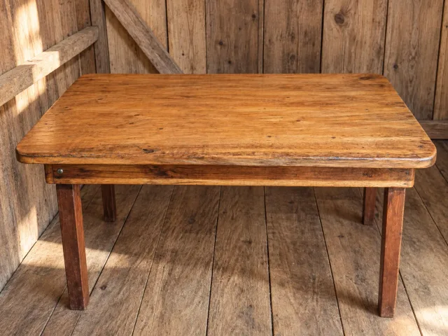 Mesa de tapa gruesa